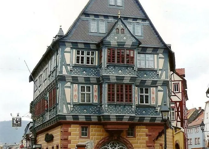Zum Riesen - Aelteste Fuerstenherberge Deutschlands Miltenberg
